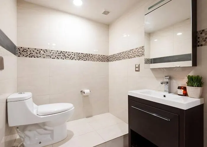 Cozy W Balcony For A Getaway In Polanco *